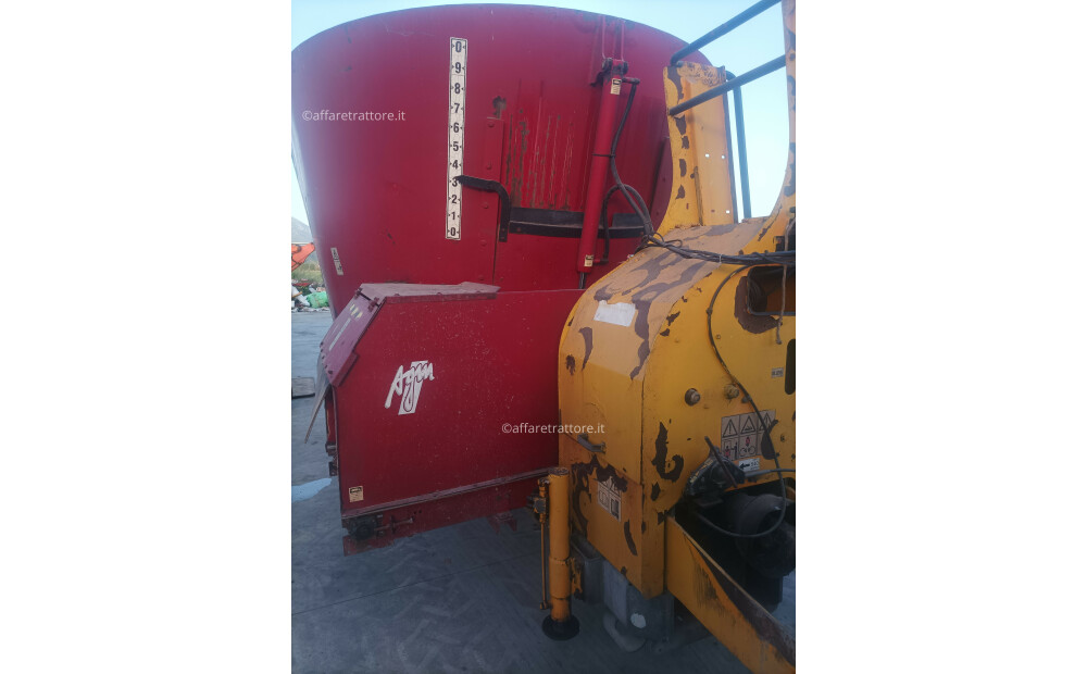 Agm Unifeed W240 Used - 7