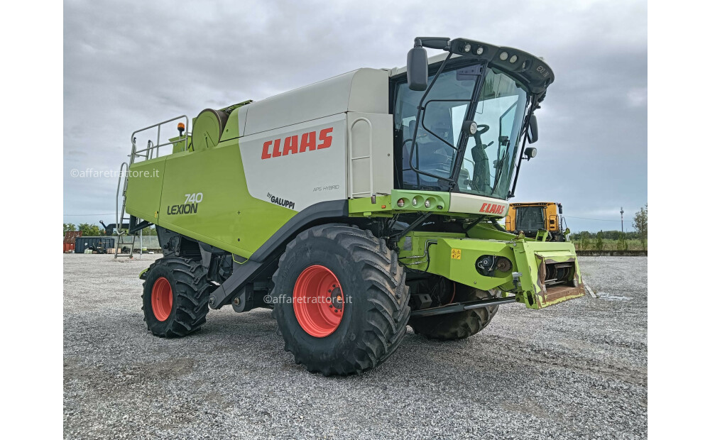 Claas LEXION 740 Used - 15