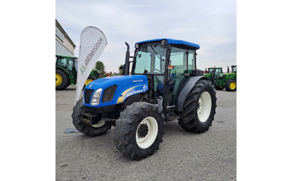 New Holland 4050 Used - 1