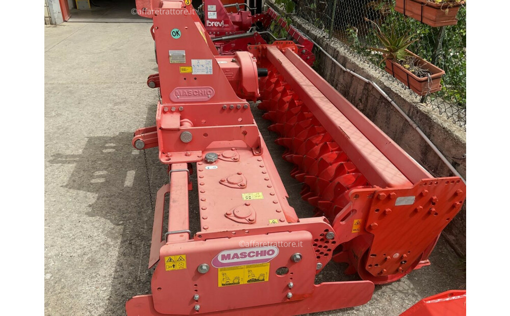 Maschio Drago 2500 with Packer Roller New - 2