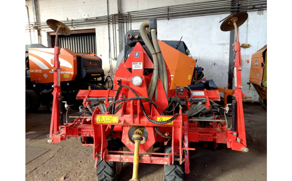 Kuhn PLANTER 3 Used - 5