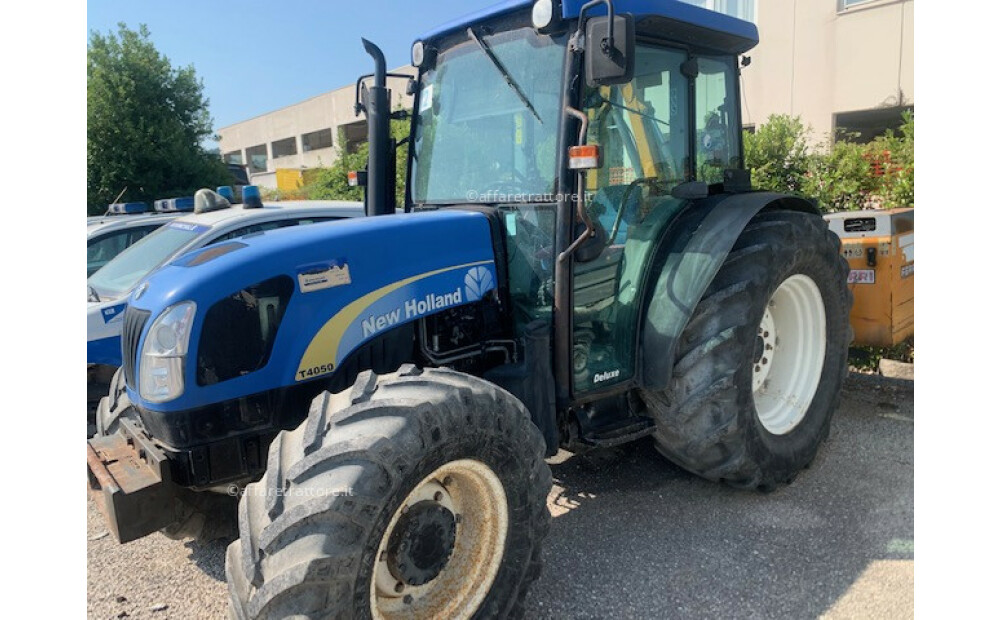 New Holland T4050 Used - 3