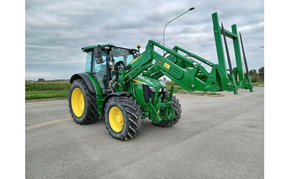 John Deere 5125R Used - 3