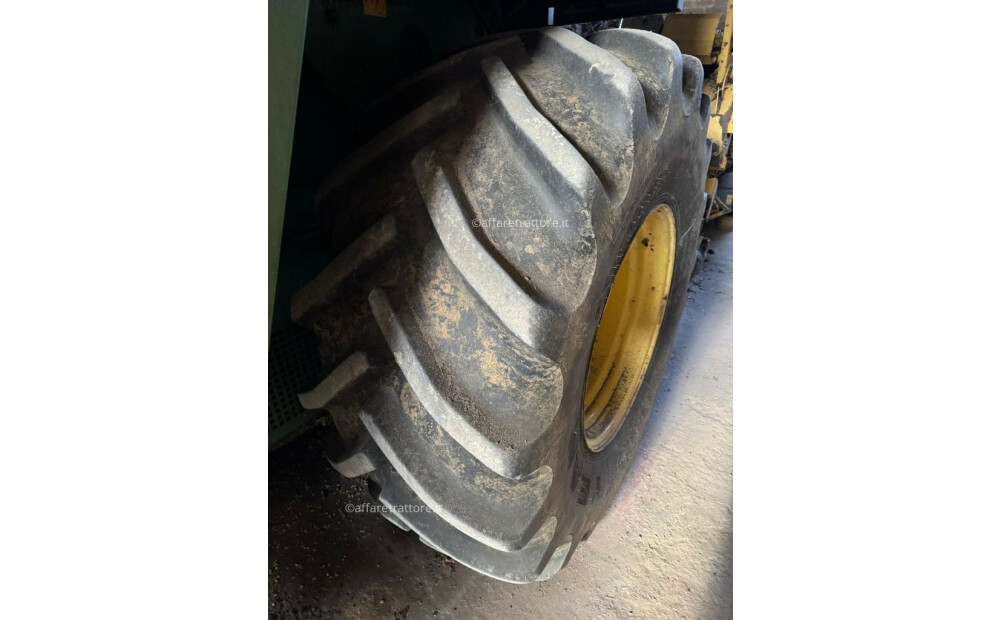 John Deere 2258 Used - 8