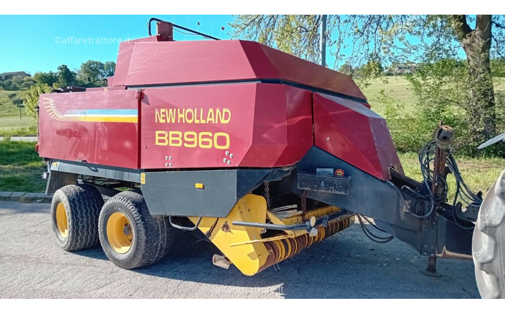 New Holland BB960 Used - 4