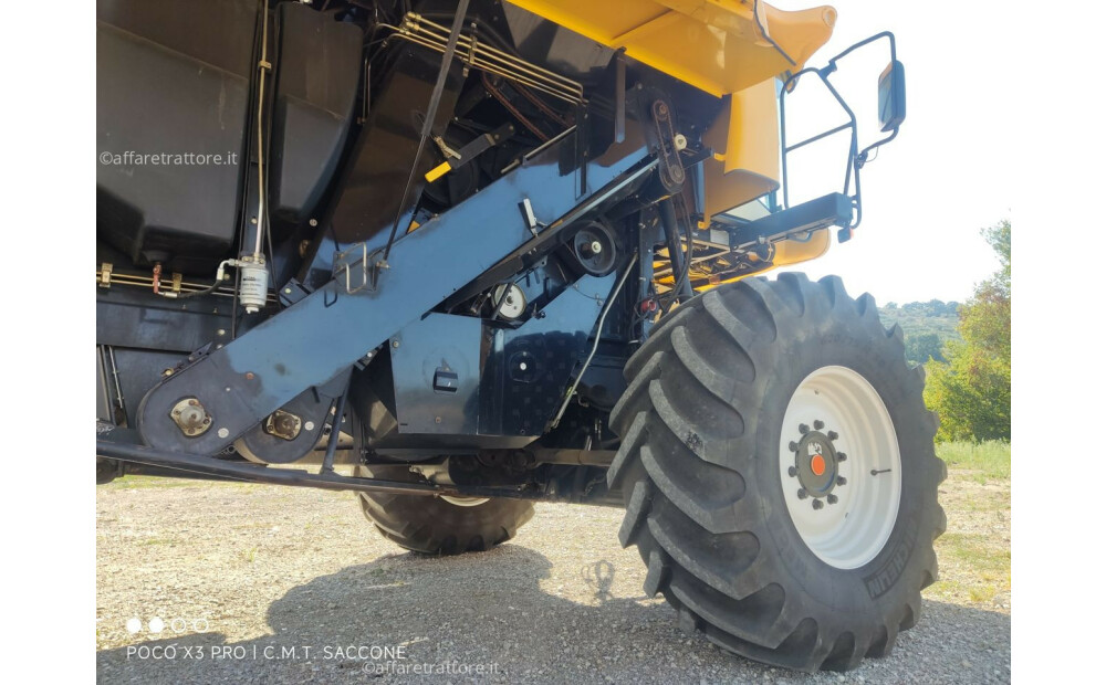 New Holland CL 560 Used - 7