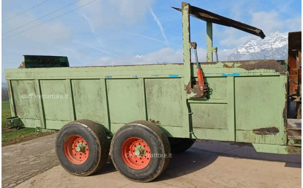 Ren Mark MANURE SPREADER R141 - 1