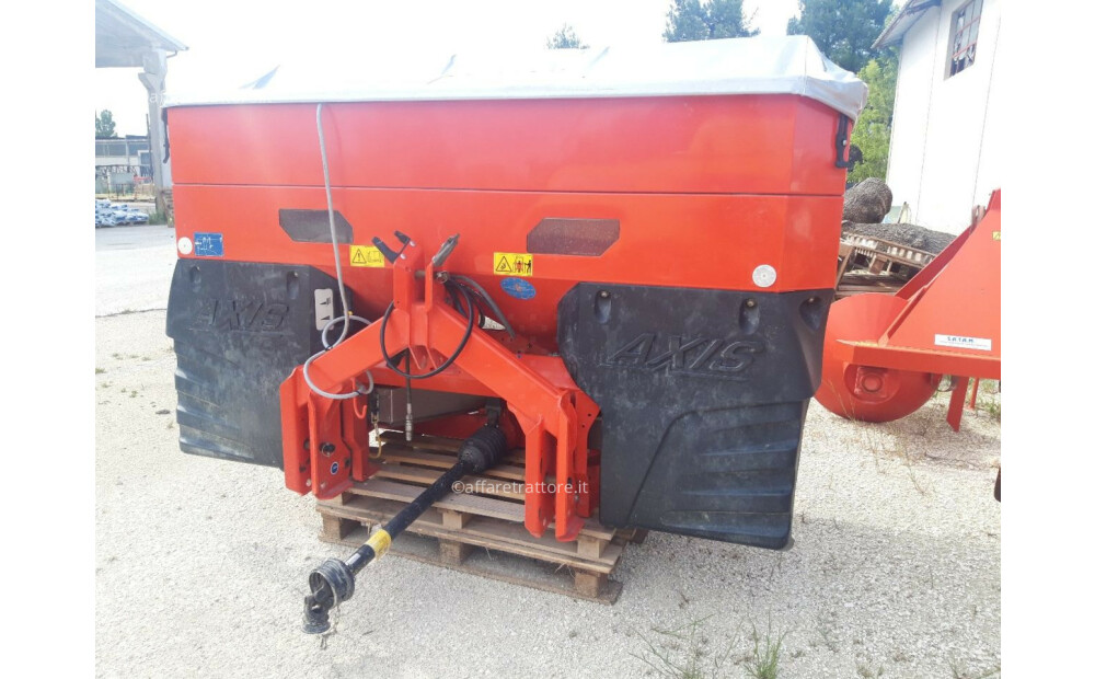 Kuhn Axis30.2 W Used - 4