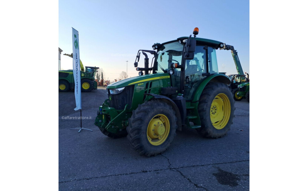 John Deere 5125R Used - 1