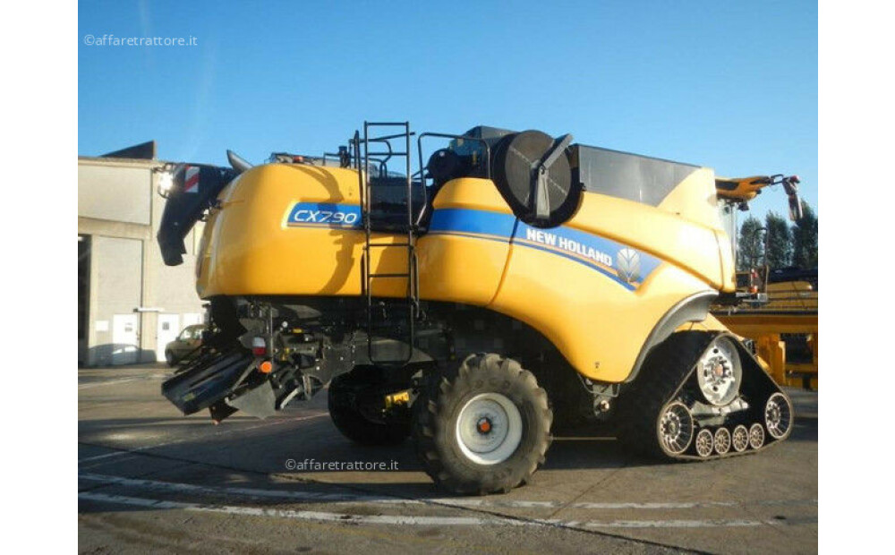 New Holland CX 7.90 SmartTrack Used - 5