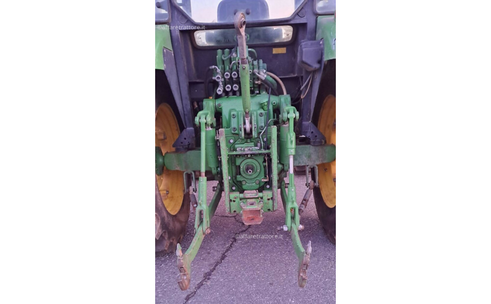 John Deere 5820 Used - 5