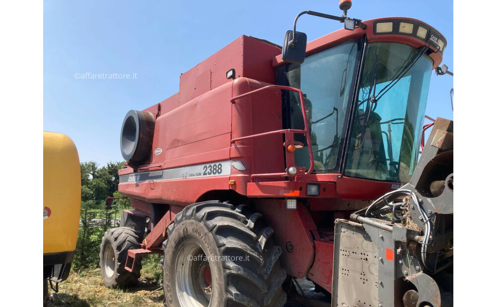 HAJ295515 Case 2388E Combine Harvester - 1