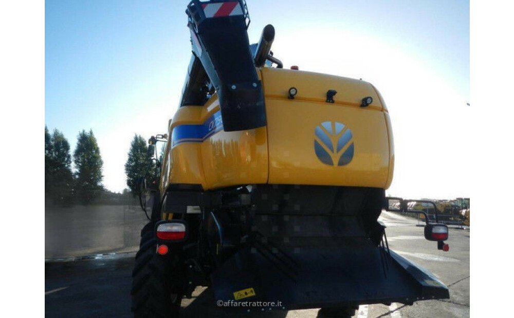 New Holland CX 7.90 SmartTrack Used - 4