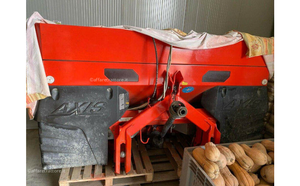 Kuhn Axis 40.1 W Used - 2