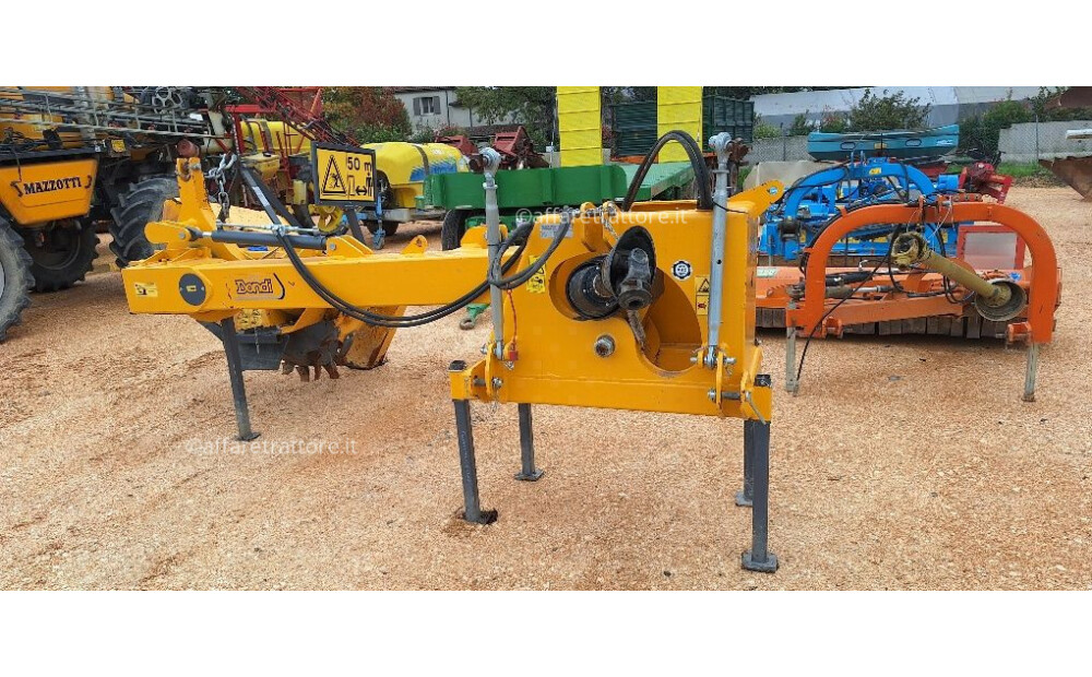 Ditcher Dondi Disp GS240 Used - 2