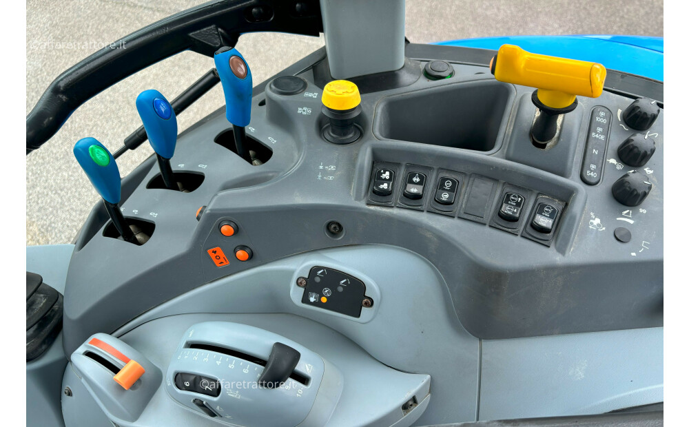 New Holland T5 Electro Command Used - 6