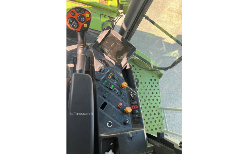 Claas LEXION 570 MONTANA Used - 10