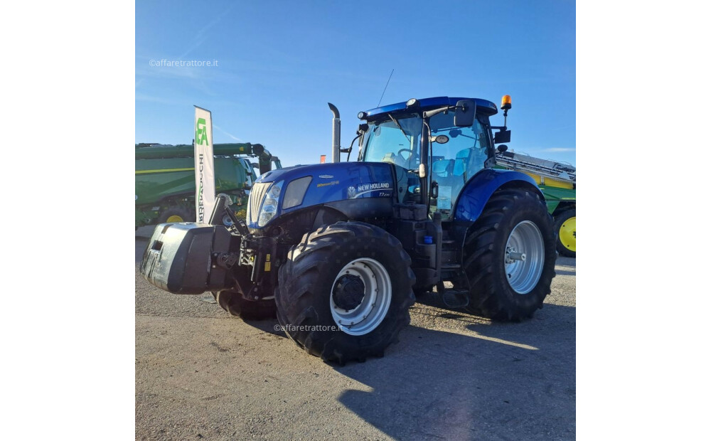 New Holland T7.270 AUTOCOMMAND BLUE POWER Used - 1