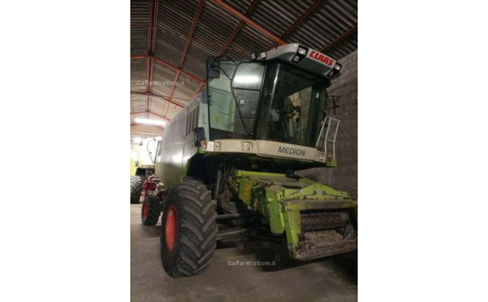 Claas MEDION 330 H Used - 1