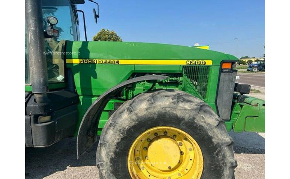 John Deere 8200 Used - 8