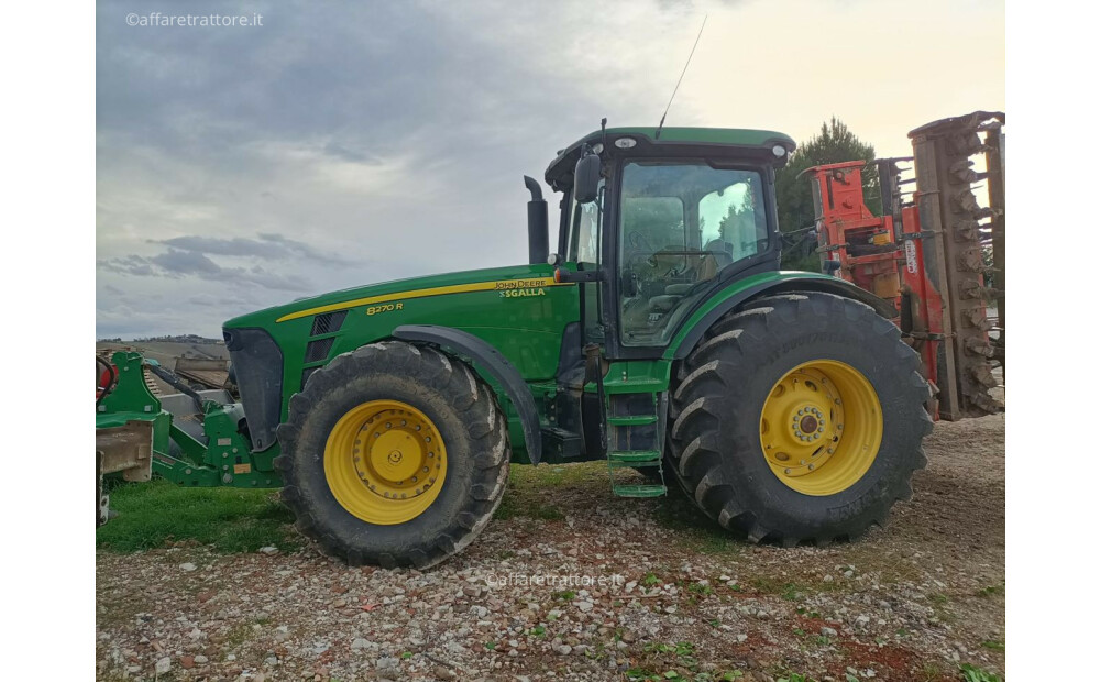 John Deere 8270R Used - 3