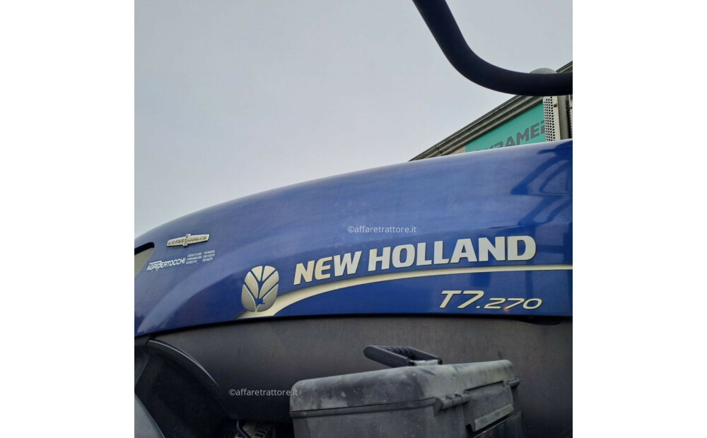 New Holland T7.270 AUTOCOMMAND BLUE POWER Used - 9