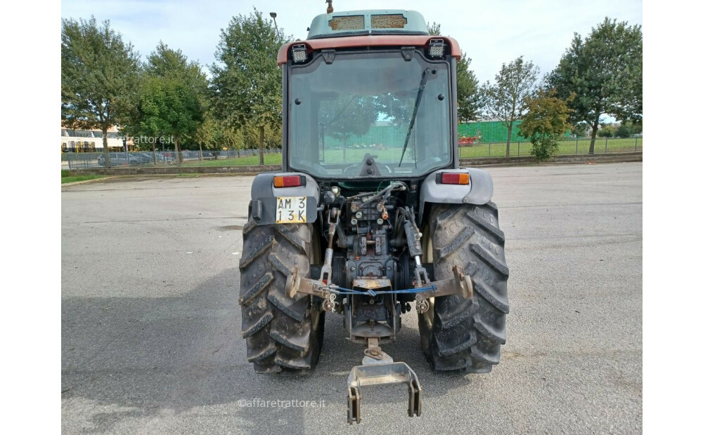 New Holland TN90F Used - 5