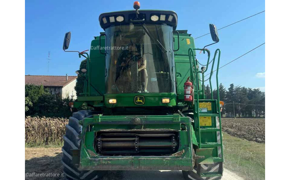 John Deere C670 Used - 1