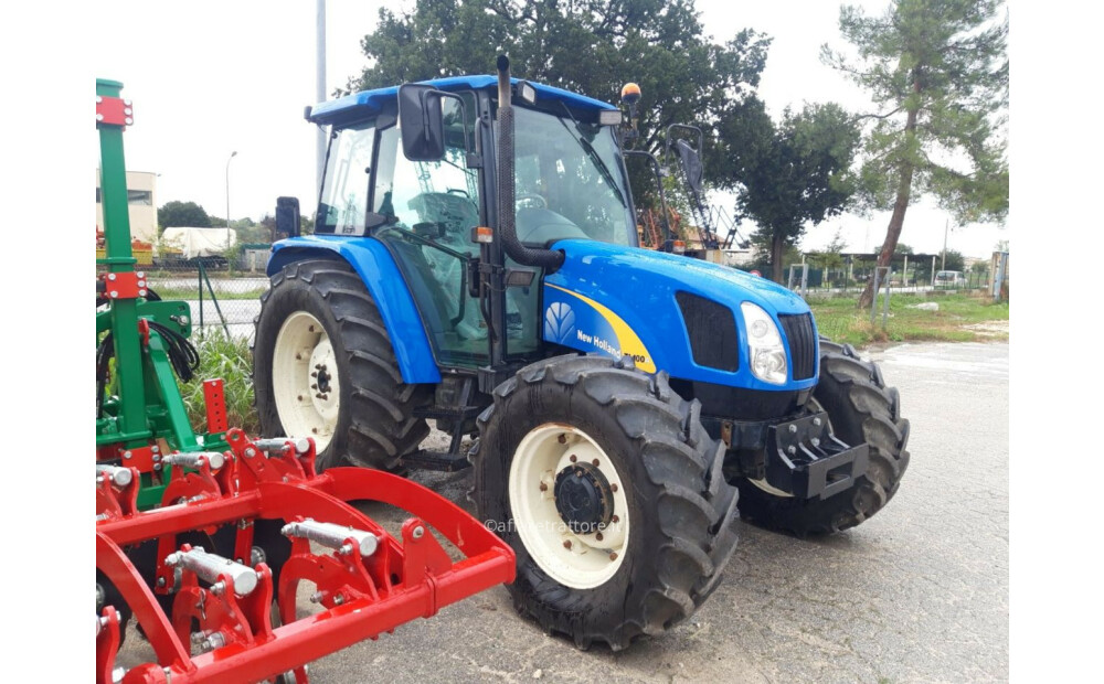 New Holland TL100/A Used - 1