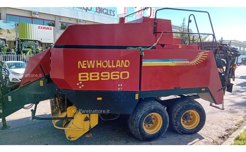 New Holland BB960 Used - 2