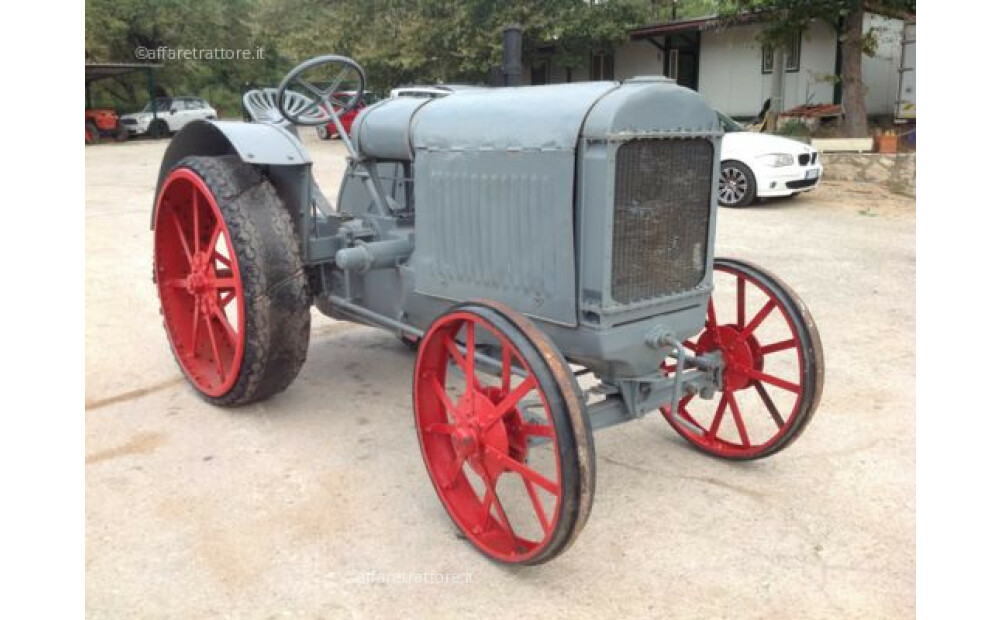 International Harvester IH Used - 4