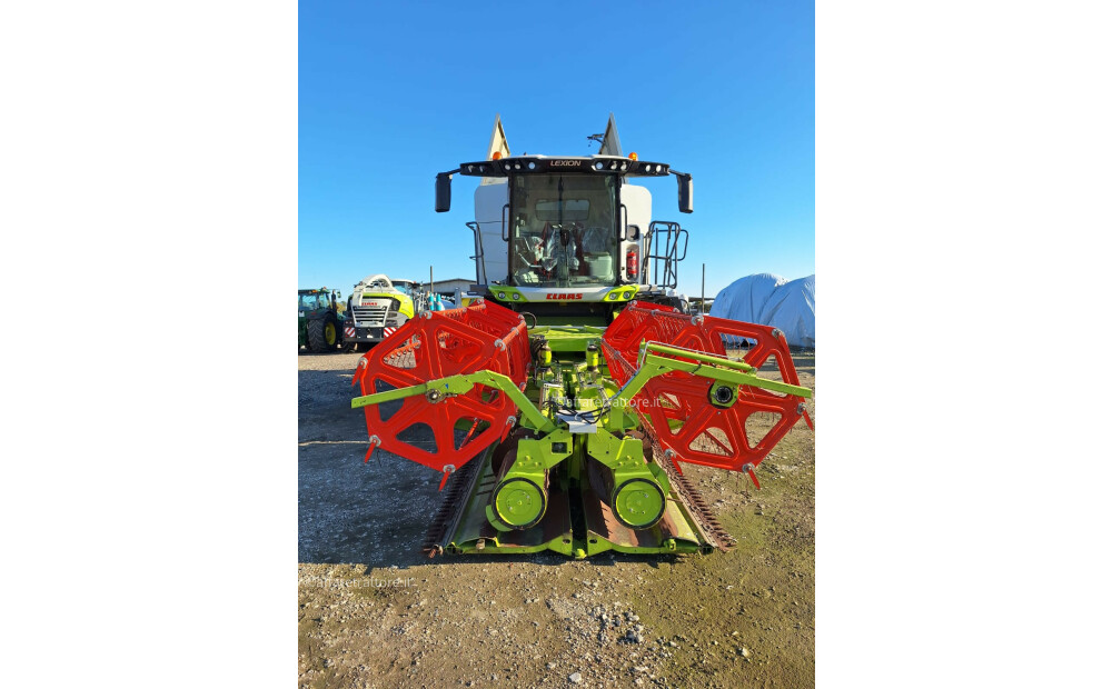 Claas LEXION 5300 Used - 5