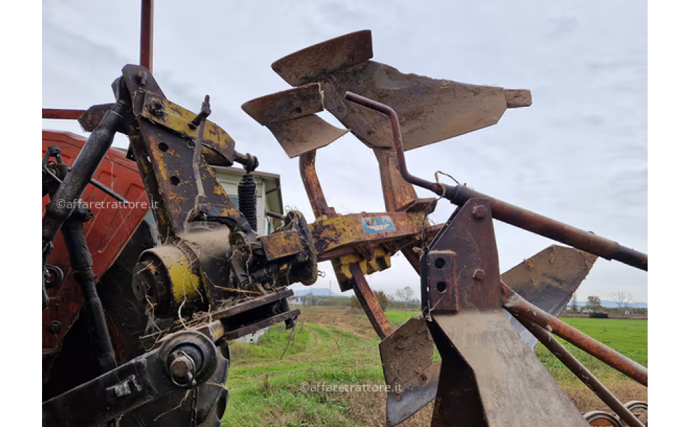 Used single furrow plough - 1