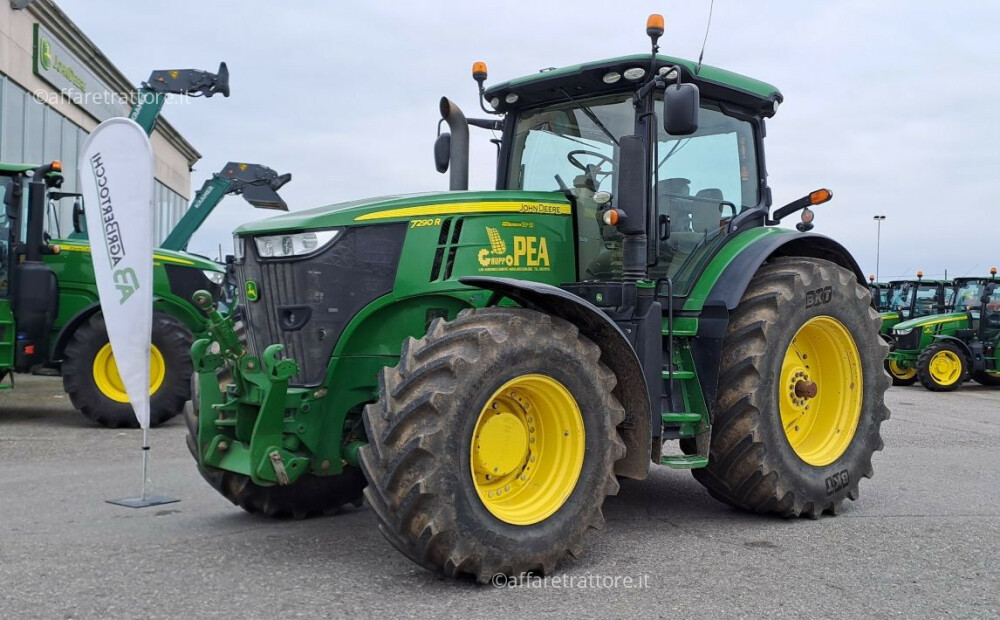 John Deere 7290R Used - 1