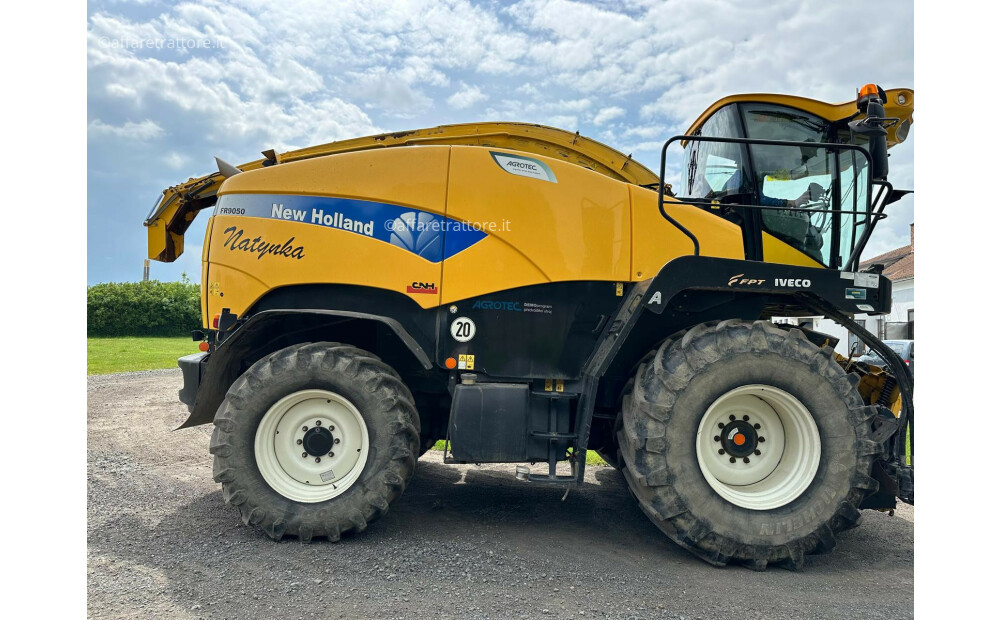 New Holland FR 9050 Used - 1