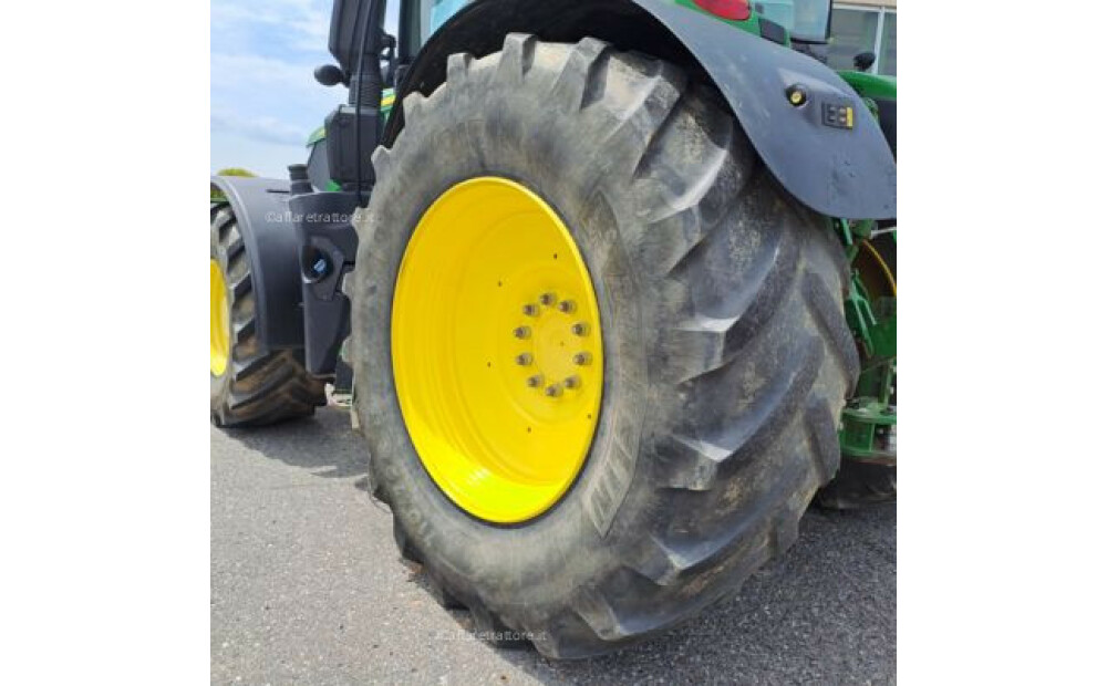 John Deere 6230R Used - 7