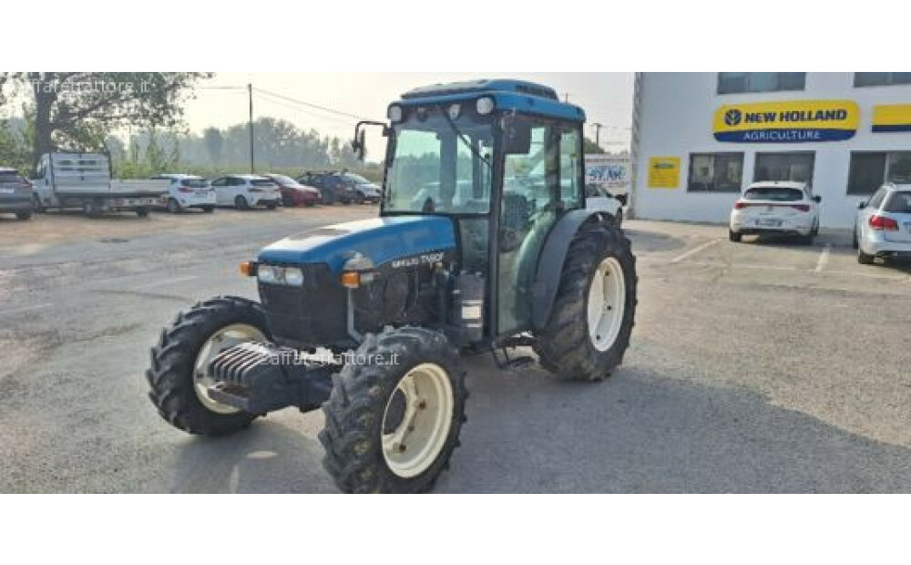 New Holland TN90F Used - 1