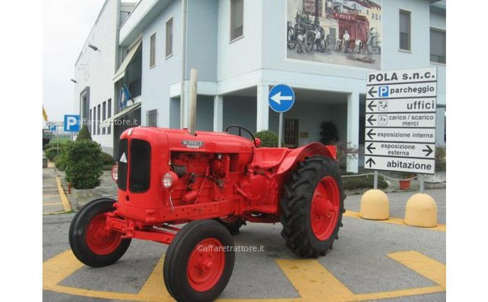 VINTAGE AGRICULTURAL TRACTORS - ASSORTMENT - 14