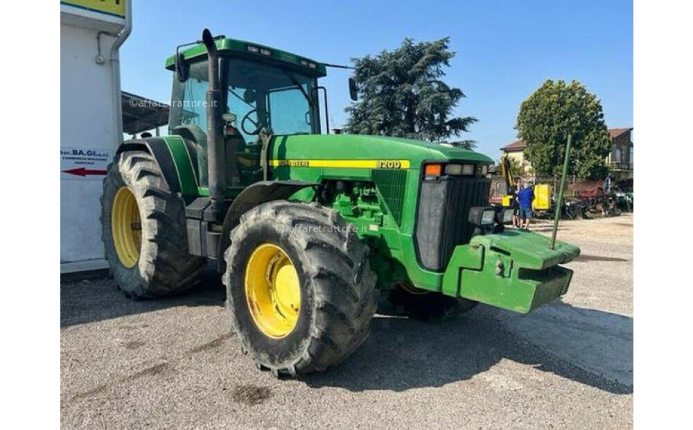 John Deere 8200 Used - 4