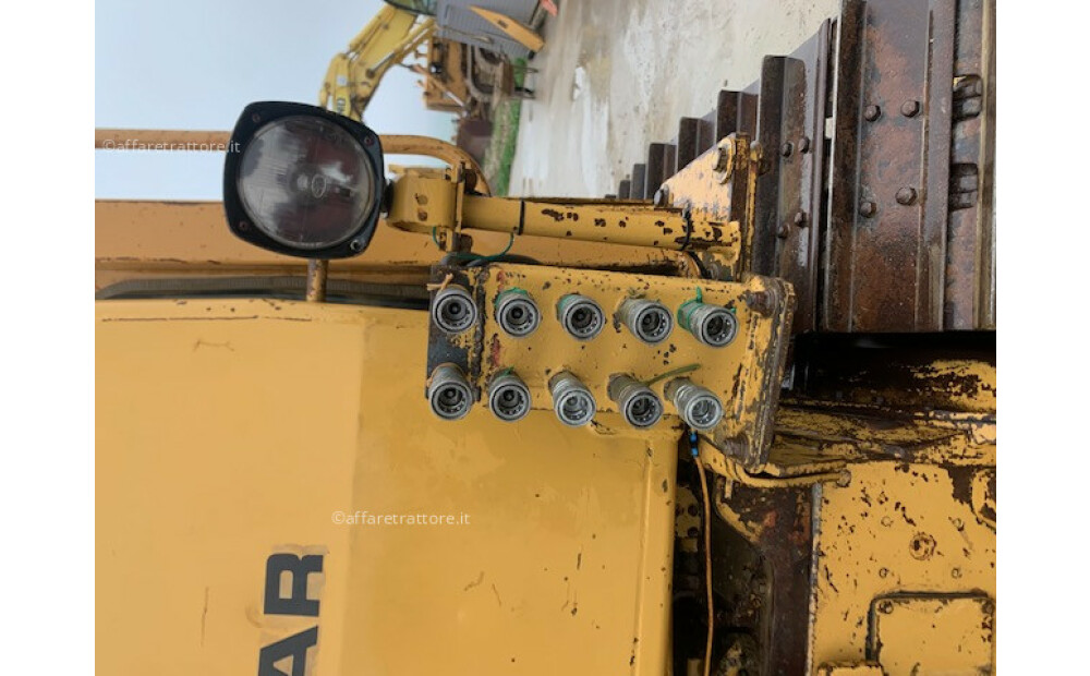 Caterpillar D5B Used - 9