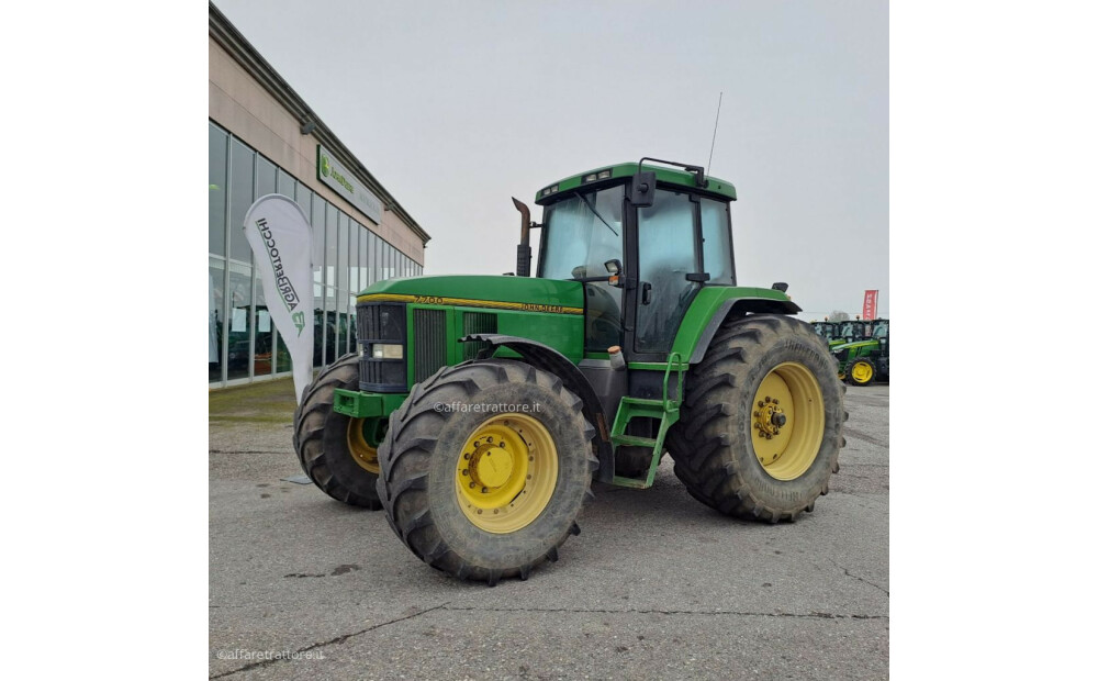 John Deere 7700 Used - 2