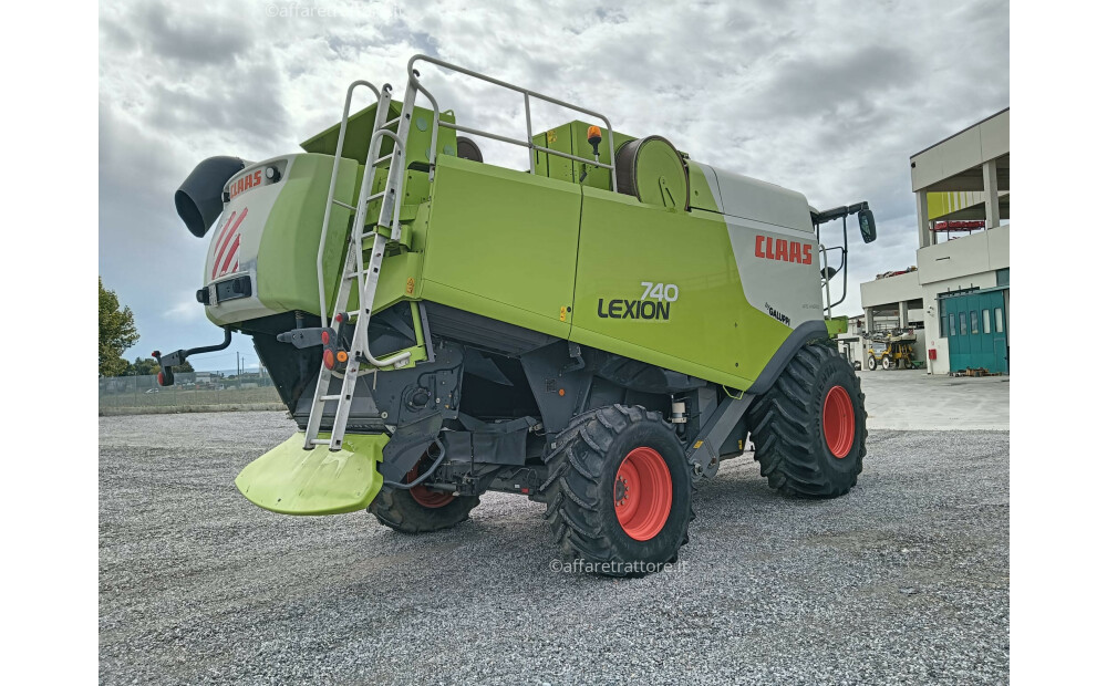 Claas LEXION 740 Used - 11