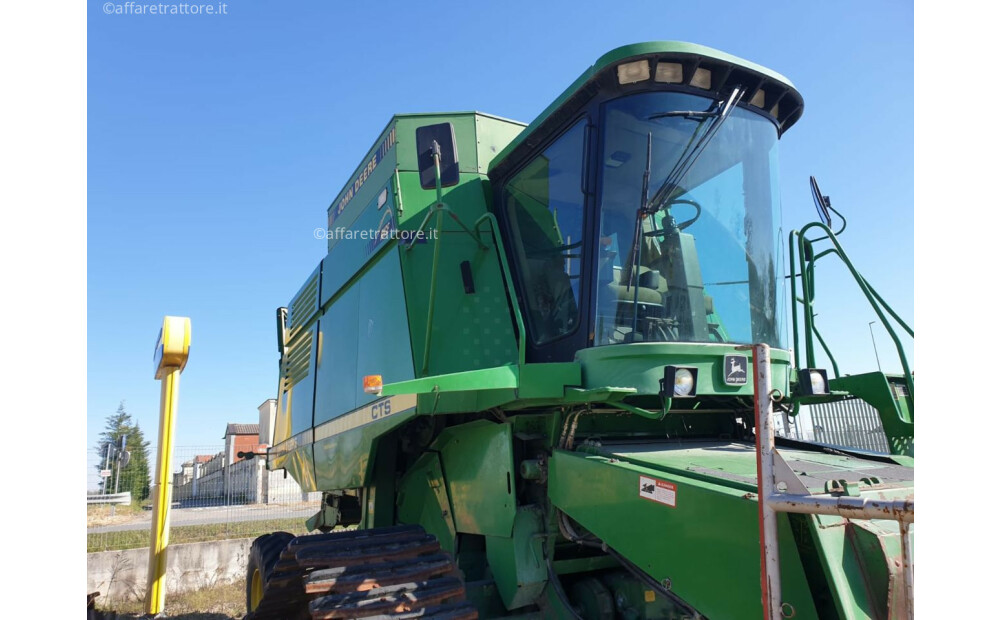 John Deere CTS Used - 8