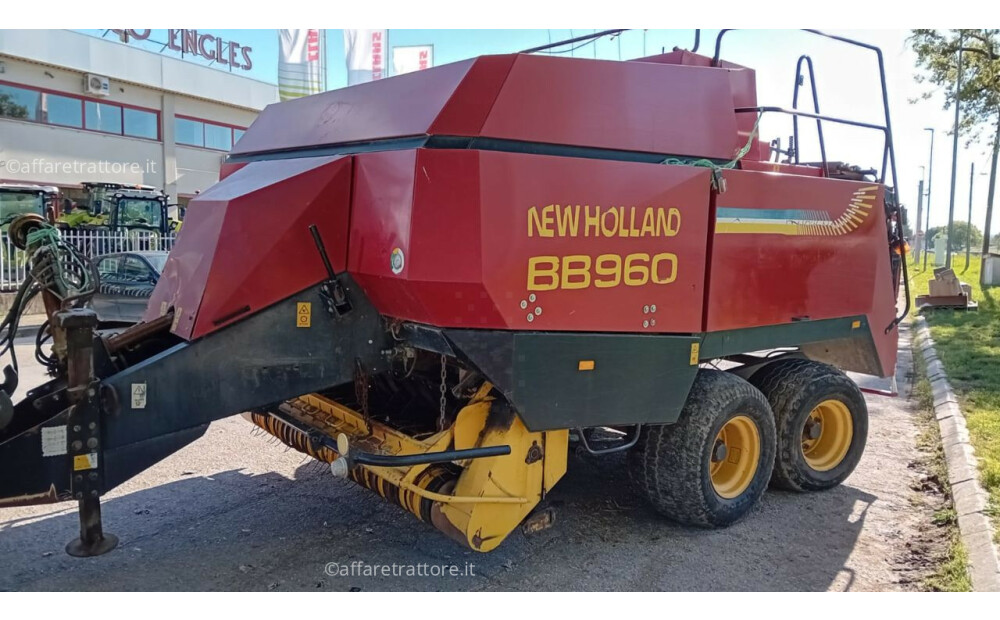 New Holland BB960 Used - 3