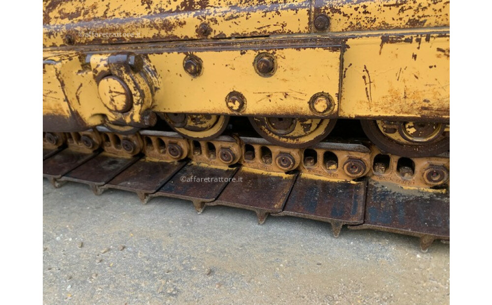 Caterpillar D5B Used - 4