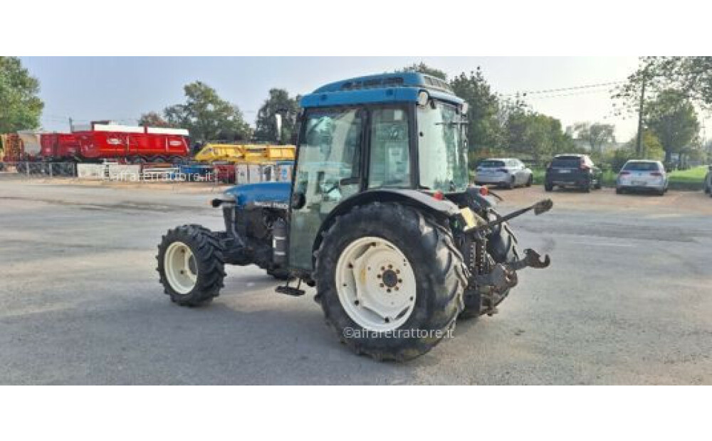 New Holland TN90F Used - 4