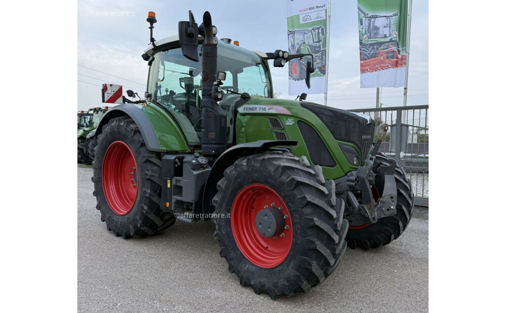 Fendt 718 vario S4 Used - 3