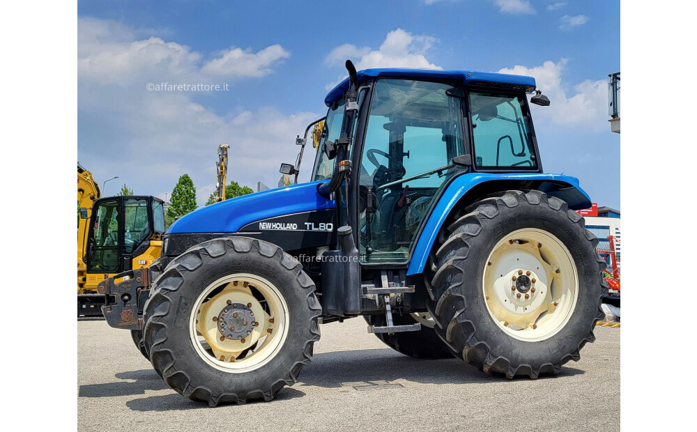 New Holland TL 80 Used - 2