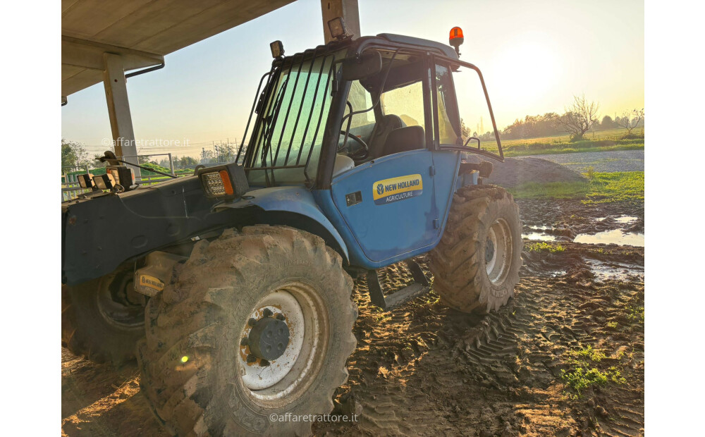 New Holland LM 430 Used - 2