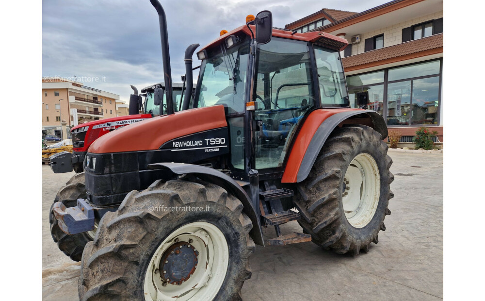 New Holland TS90 Used - 1